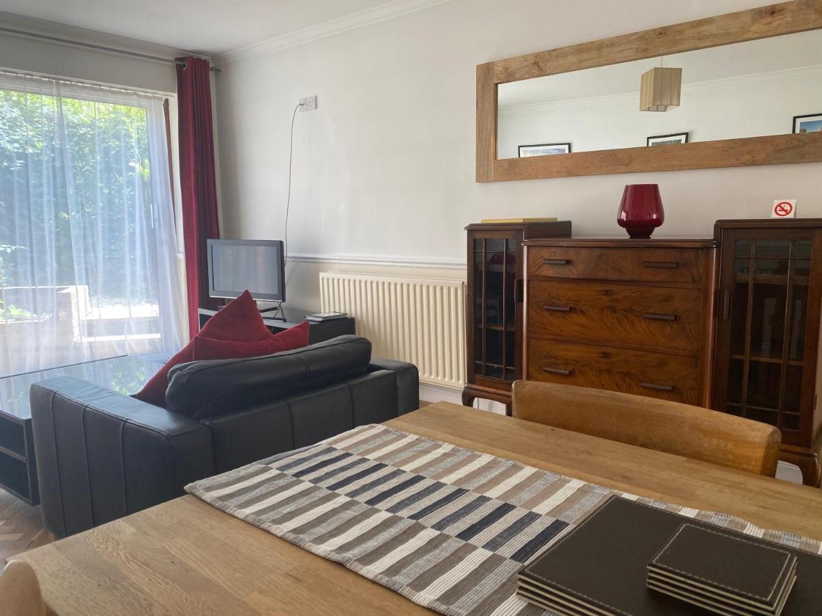 Byways Serviced Apartments Солсбъри Екстериор снимка