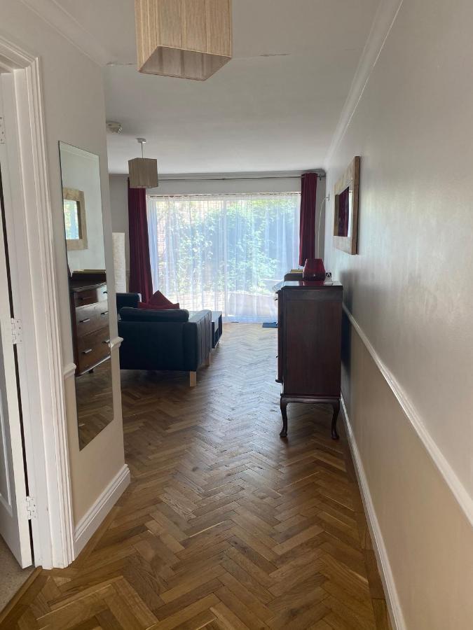 Byways Serviced Apartments Солсбъри Екстериор снимка
